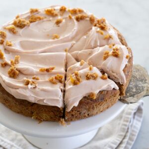 Carrot and dates cake