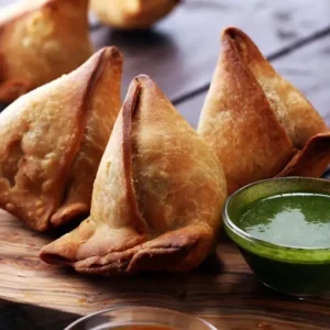 Chicken cocktail samosa